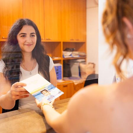 Aparthotel Carinzia Линяно Сабиадоро Екстериор снимка