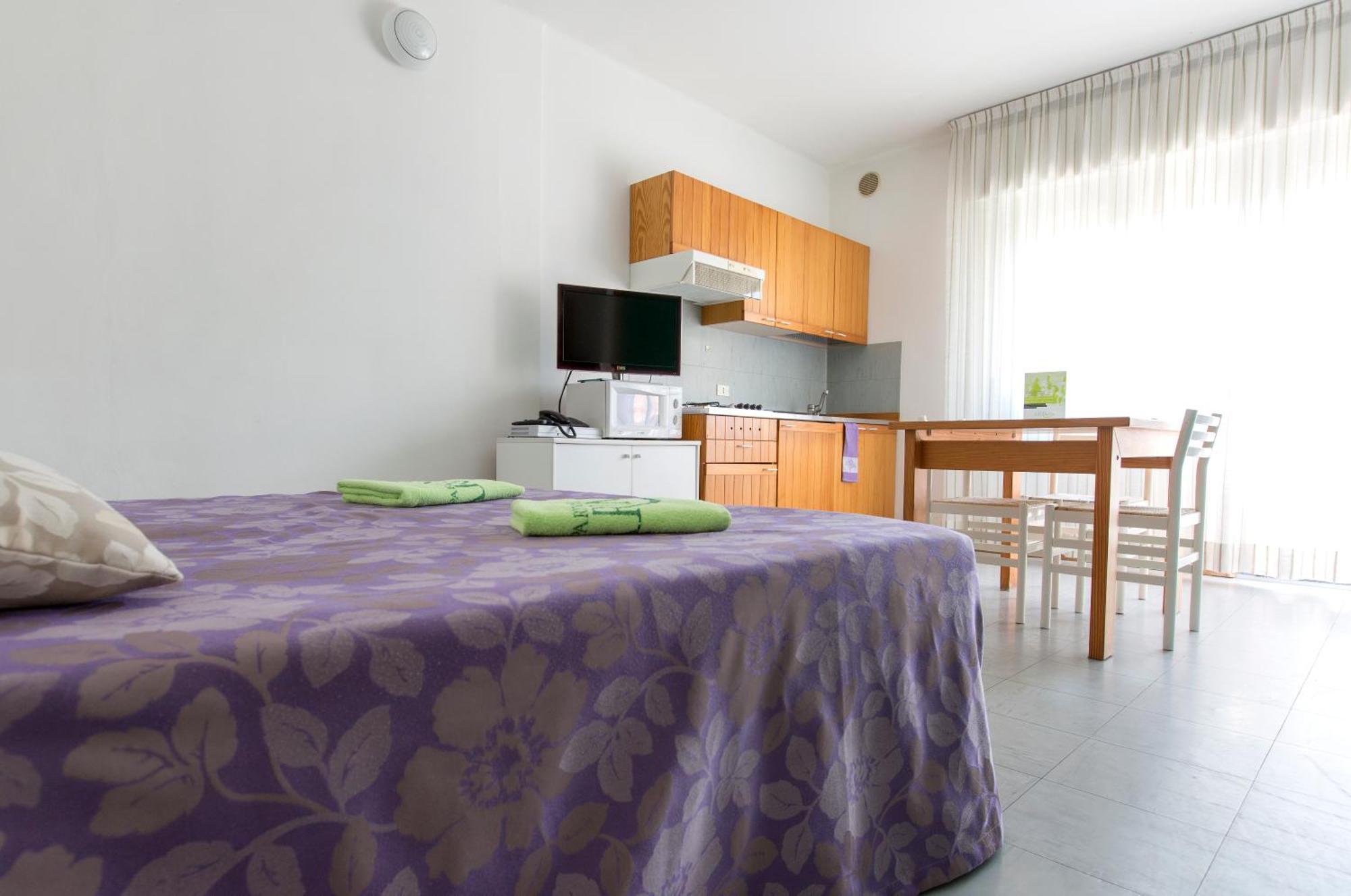 Aparthotel Carinzia Линяно Сабиадоро Екстериор снимка